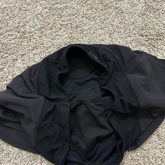Lululemon Speed Up Mid-Rise Short 4"
Black Women's Size 12 Running Yoga Gym Prep - Picture 4 of 6